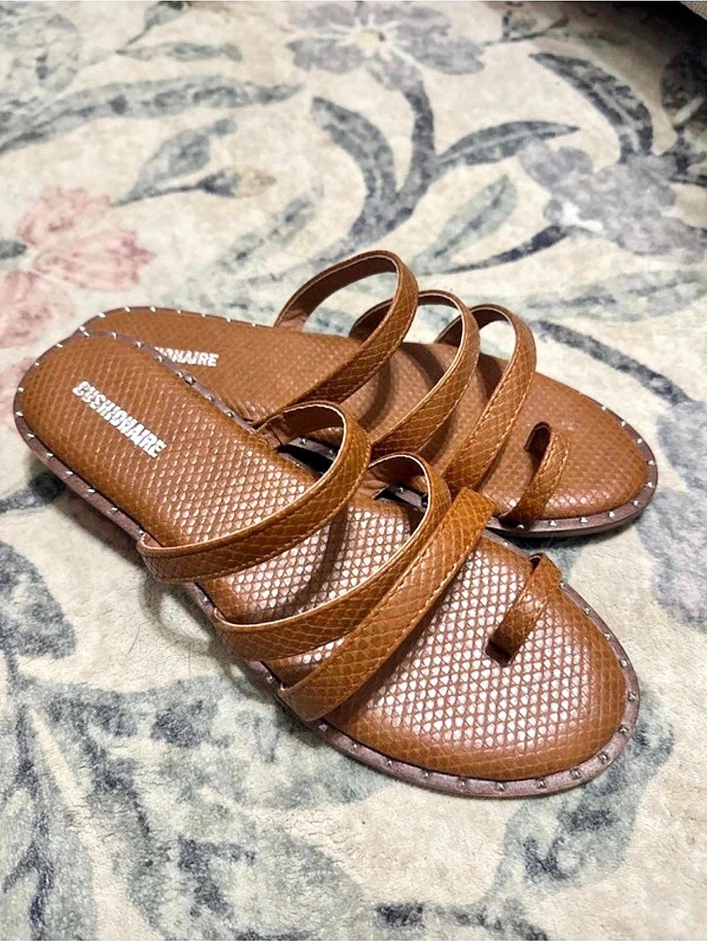 Cushionaire Women's Strappy Brown Sandals US 9